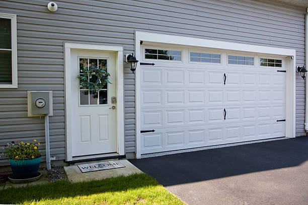 24/7 Emergency Garage Door Roller Replacement experts in Williamson, WV